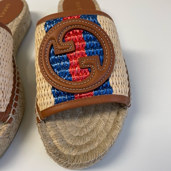 GUCCI Interlocking GG Espadrilles. - Picture 3 of 7